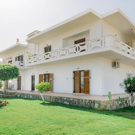 Villa Katrin 키사모스 외부 사진